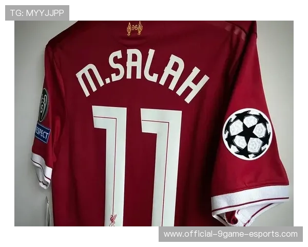 利物浦主场球衣线条设计回归传统